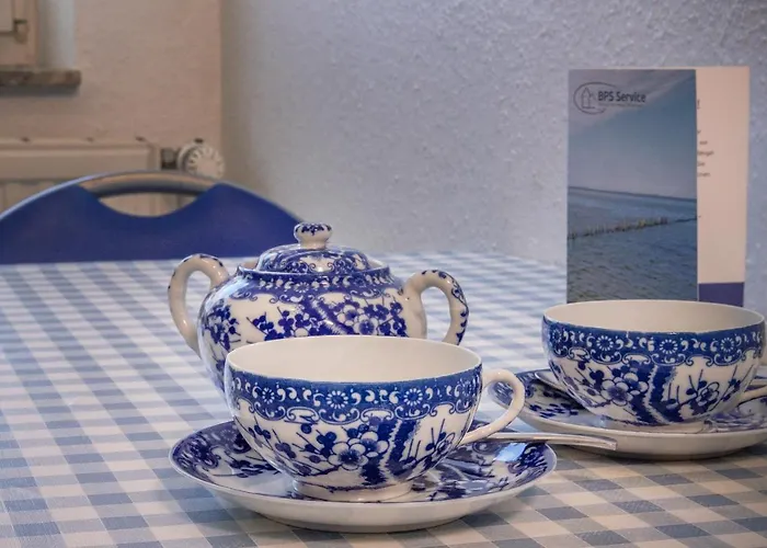 Up De Ring 26-28 50176 * Carolinensiel